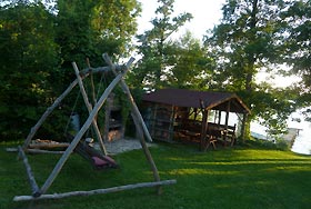 Domek
                          nad jeziorem - Wyszowate k. Giycka